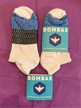 2 Pair Bombas- Unisex Mid-Weight Ankle Socks in Blue and White